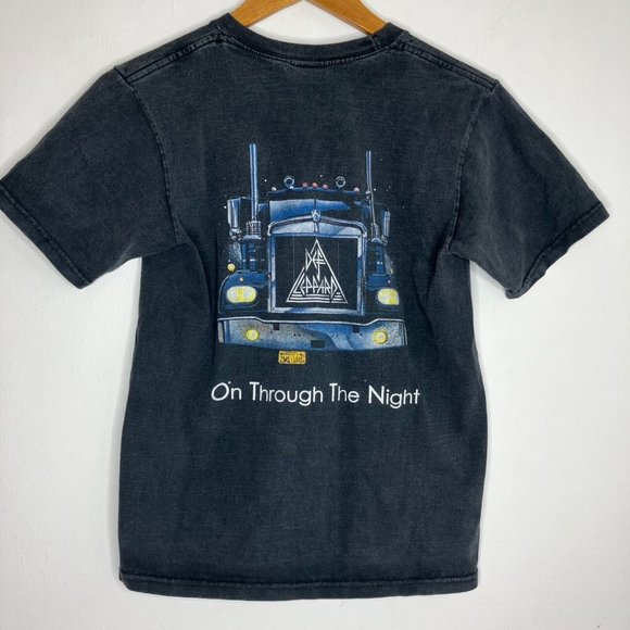 Vintage 2012 Def Leppard On Through The Night Women's Small Distressed  T-Shirt - Picture 7 of 11